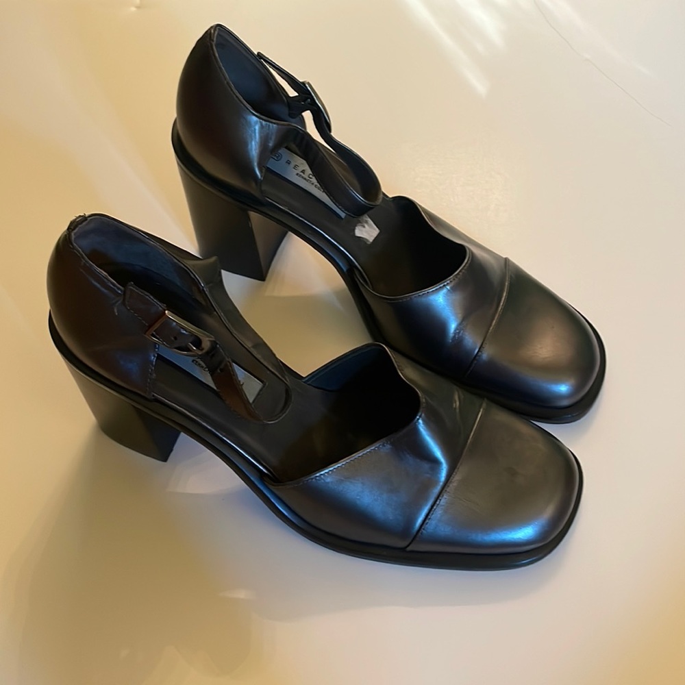 Vintage Kenneth Cole dark silver platform heels